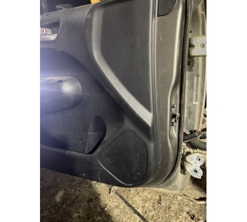 Обшивка двери Передняя Левая