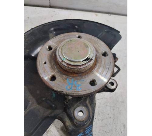 Кулак поворотный задний правый