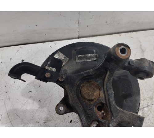 Кулак поворотный задний правый