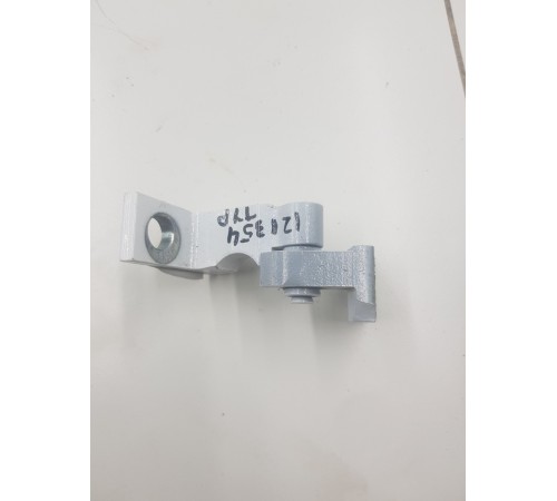 Петля двери задняя правая верхняя