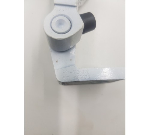 Петля двери задняя правая верхняя