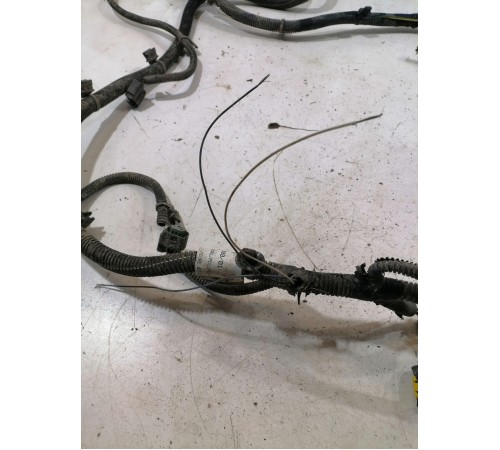 Электропроводка переднего бампера