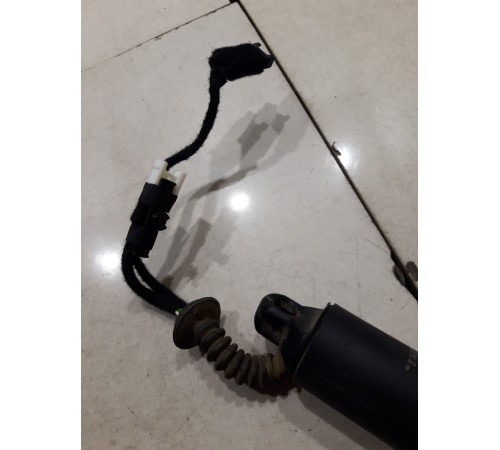 Амортизатор крышки багажника(правый)