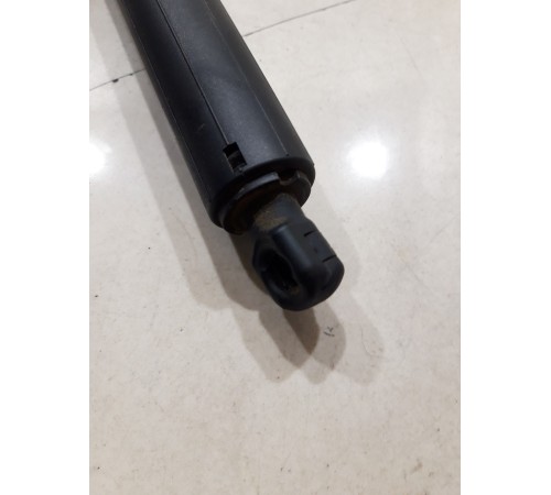 Амортизатор крышки багажника(правый)