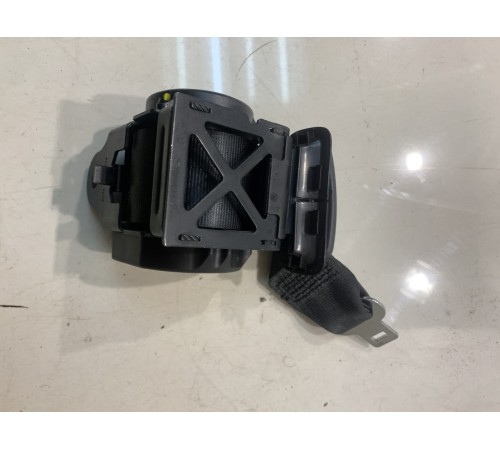 Ремень безопасности (задний, средний)