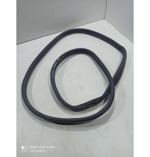 Уплотнитель двери задний правый