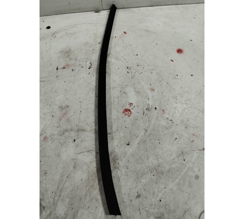 Уплотнитель стекла (задний левый внутренний)