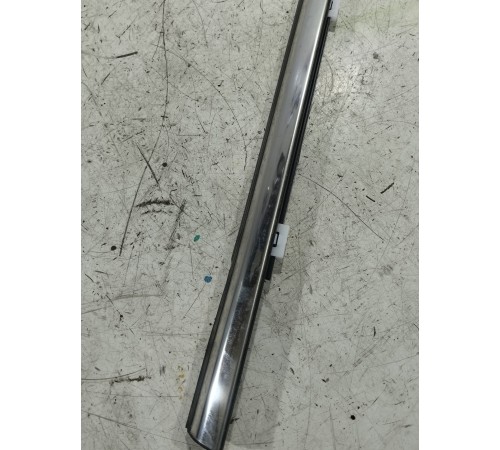 Уплотнитель стекла задний левый внешний