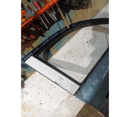 Дверь передняя правая