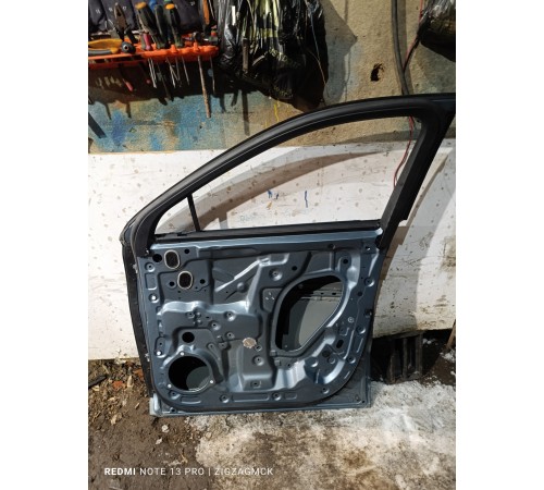 Дверь передняя правая