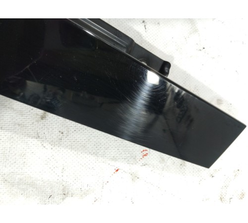 Накладка двери (задняя правая)