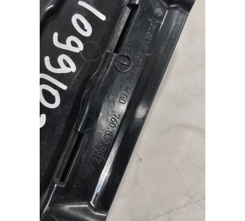 Накладка двери (задняя правая)