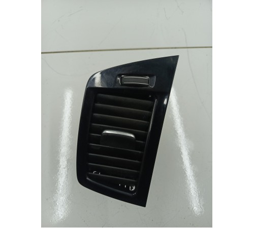 Воздушный дефлектор правый