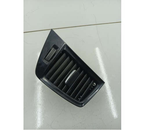 Воздушный дефлектор правый