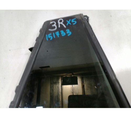 Стекло двери заднее правое, форточка