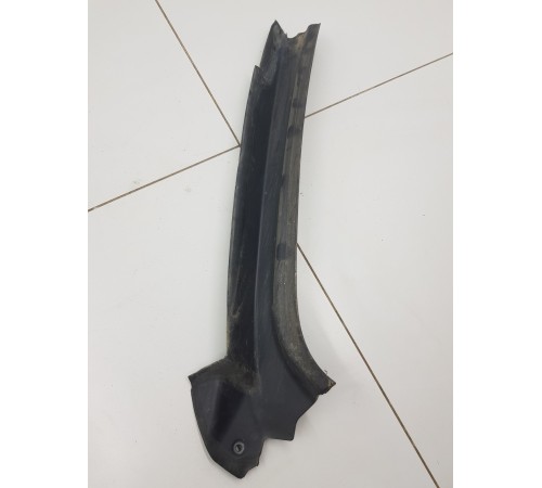 Накладка фонаря задняя правая водосток