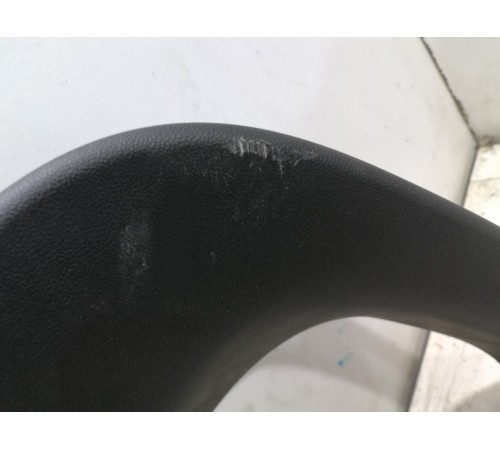 Обшивка крышки двери багажника верхняя