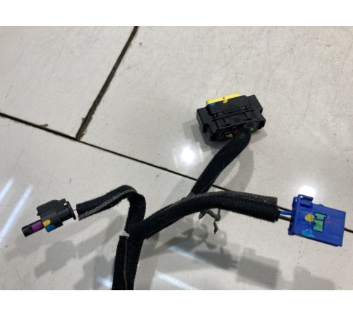 Электропроводка двери (передней правой)