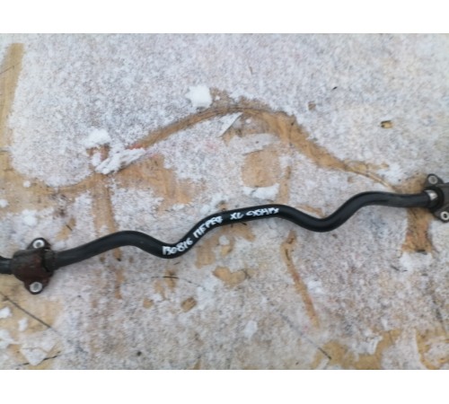 Стабилизатор передний