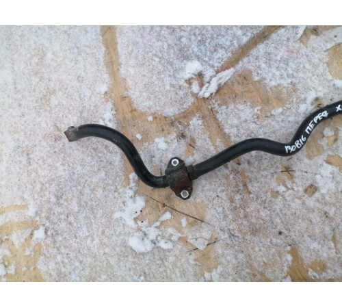 Стабилизатор передний