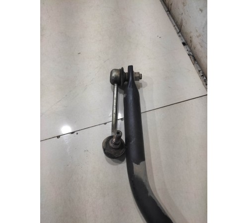 Стабилизатор передний