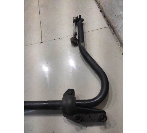 Стабилизатор передний