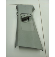 Обшивка центральной стойки левая верхняя