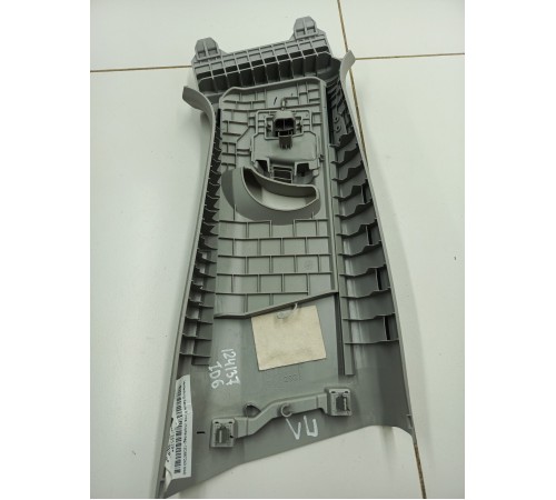 Обшивка центральной стойки левая верхняя