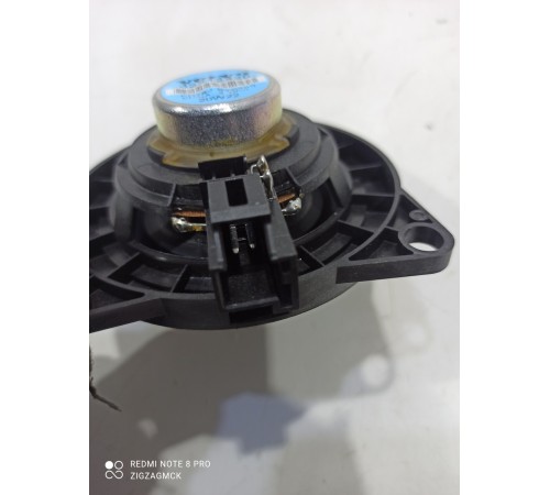 Динамик двери (передний правый)