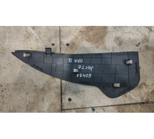 Накладка торпеды правая