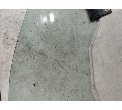 Стекло двери переднее правое