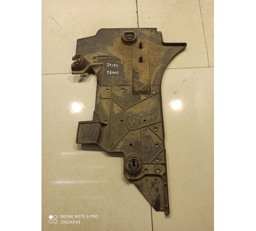 Защитная пластина шасси (задний,левый)