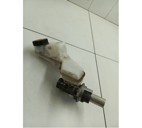 Главный тормозной цилиндр в сборе