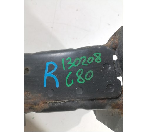 Кронштейн усилителя переднего бампера правый