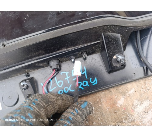 Спойлер крышки двери багажника