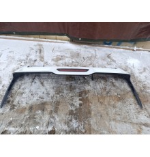 Спойлер крышки двери багажника