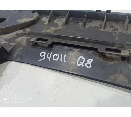 Кожух замка капота