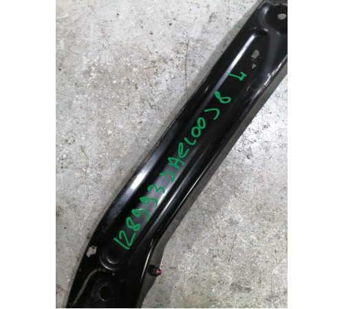 Элемент передней панели левый