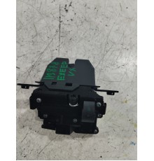 Замок крышки багажника