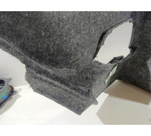 Обшивка багажника правая