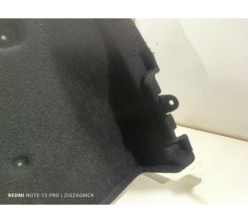 Обшивка багажника правая