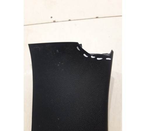 Накладка багажника (правая, верхняя)