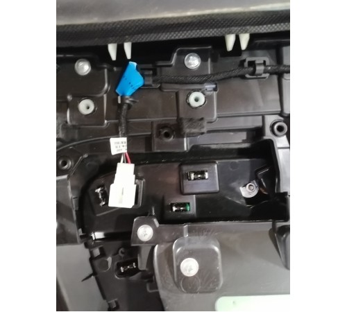 Обшивка двери Передняя Левая