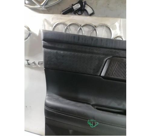 Обшивка двери Передняя Левая