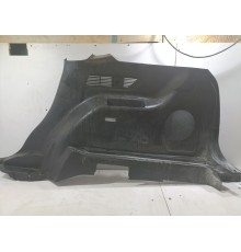 Обшивка багажника правая