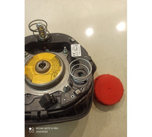 Подушка безопасности водителя