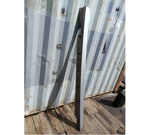 Накладка порога правая