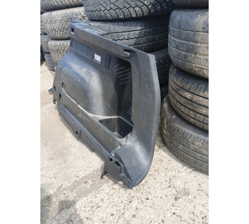 Обшивка багажника задняя правая