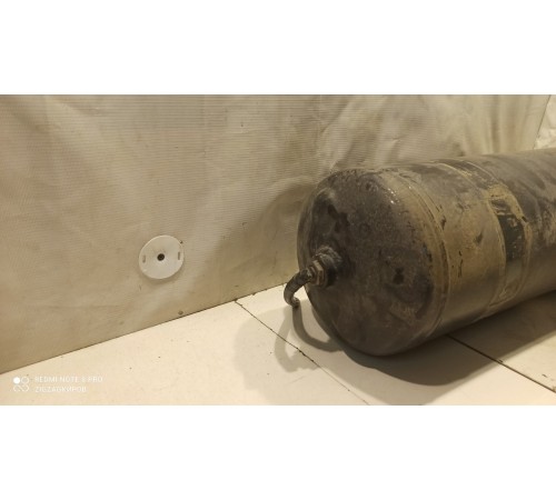 Резервуар воздушного тормоза (задний, нижний)