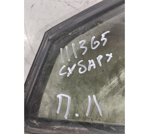 Форточка двери(передняя левая)